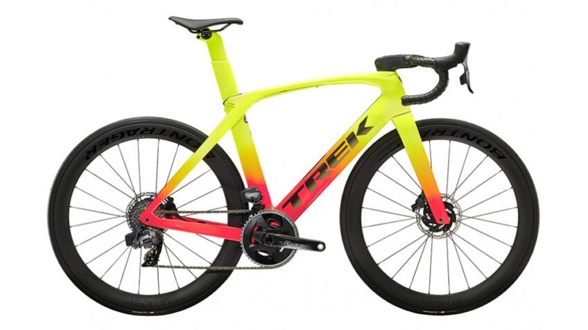 2023 Trek Madone SLR 7 ETap Gen 6 Road Bike (DREAMBIKESHOP)