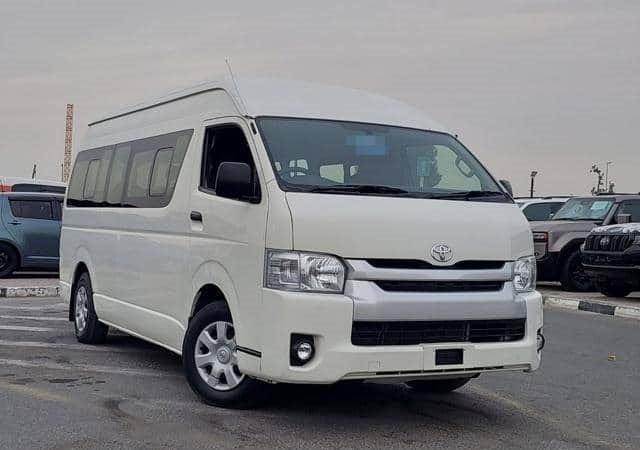 2016 Toyota Hiace Commuter 16 seaters