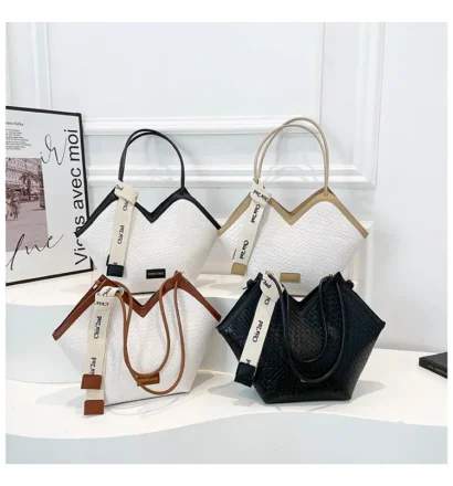 New Women’s bag Female Shoulder bag Handbag for women 2026 Fashion single shoulder bags luxury designer handbag small square bag