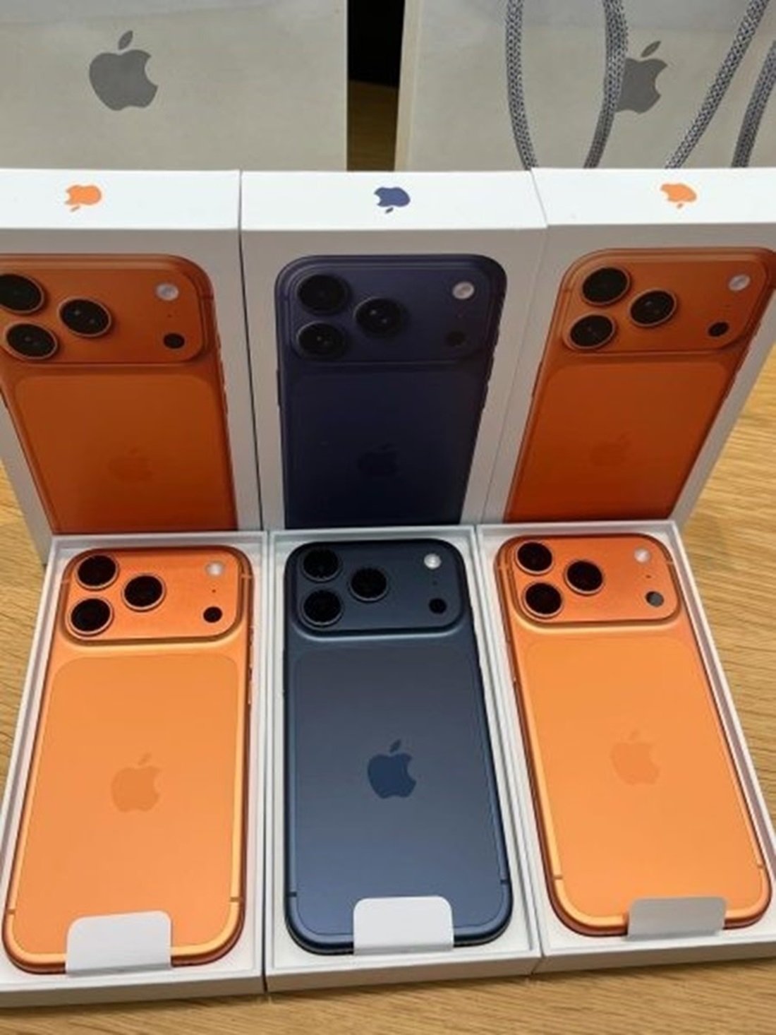 Apple iPhone 17 Pro Max, iPhone 17 Pro, iPhone 17, iPhone Air, iPhone 16 Pro Max, iPhone 16 Pro, iPhone 16, Samsung Galaxy S26 Ultra , Samsung Galaxy S26