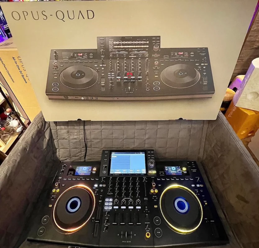 Brand new original Pioneer XDJ XZ , Pioneer DJ DDJ-REV7/ Pioneer DDJ 1000SRT DJ Controller/ Pioneer DJ XDJ-RX3/ Pioneer DDJ 1000