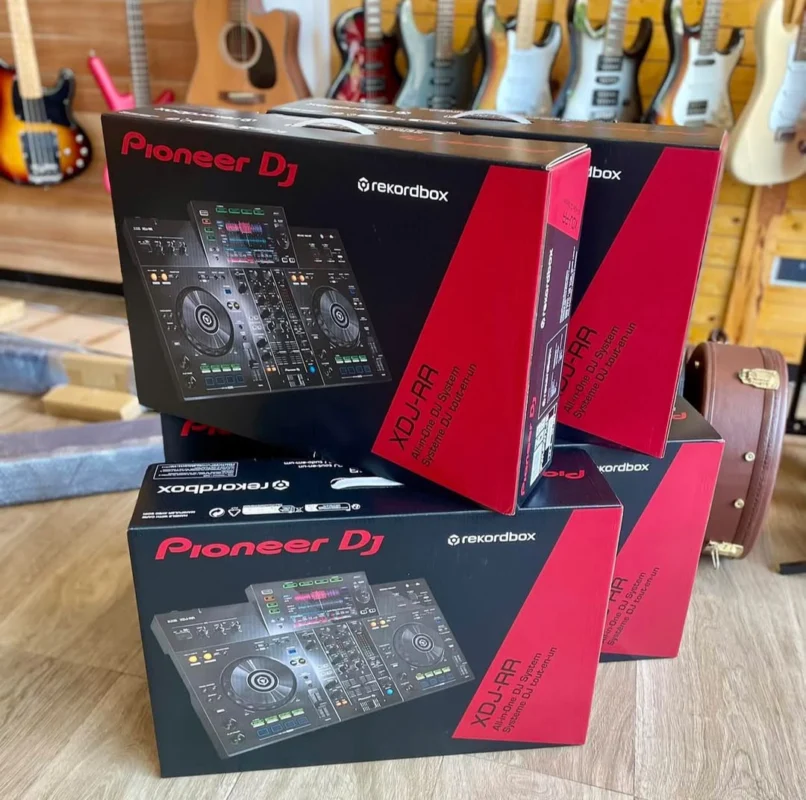 Brand new original Pioneer XDJ XZ , Pioneer DJ DDJ-REV7/ Pioneer DDJ 1000SRT DJ Controller/ Pioneer DJ XDJ-RX3/ Pioneer DDJ 1000