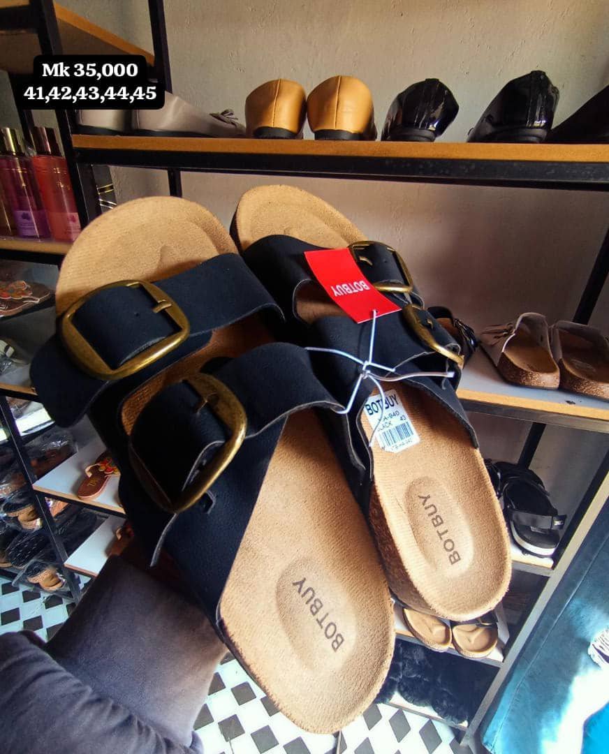 Slides for men