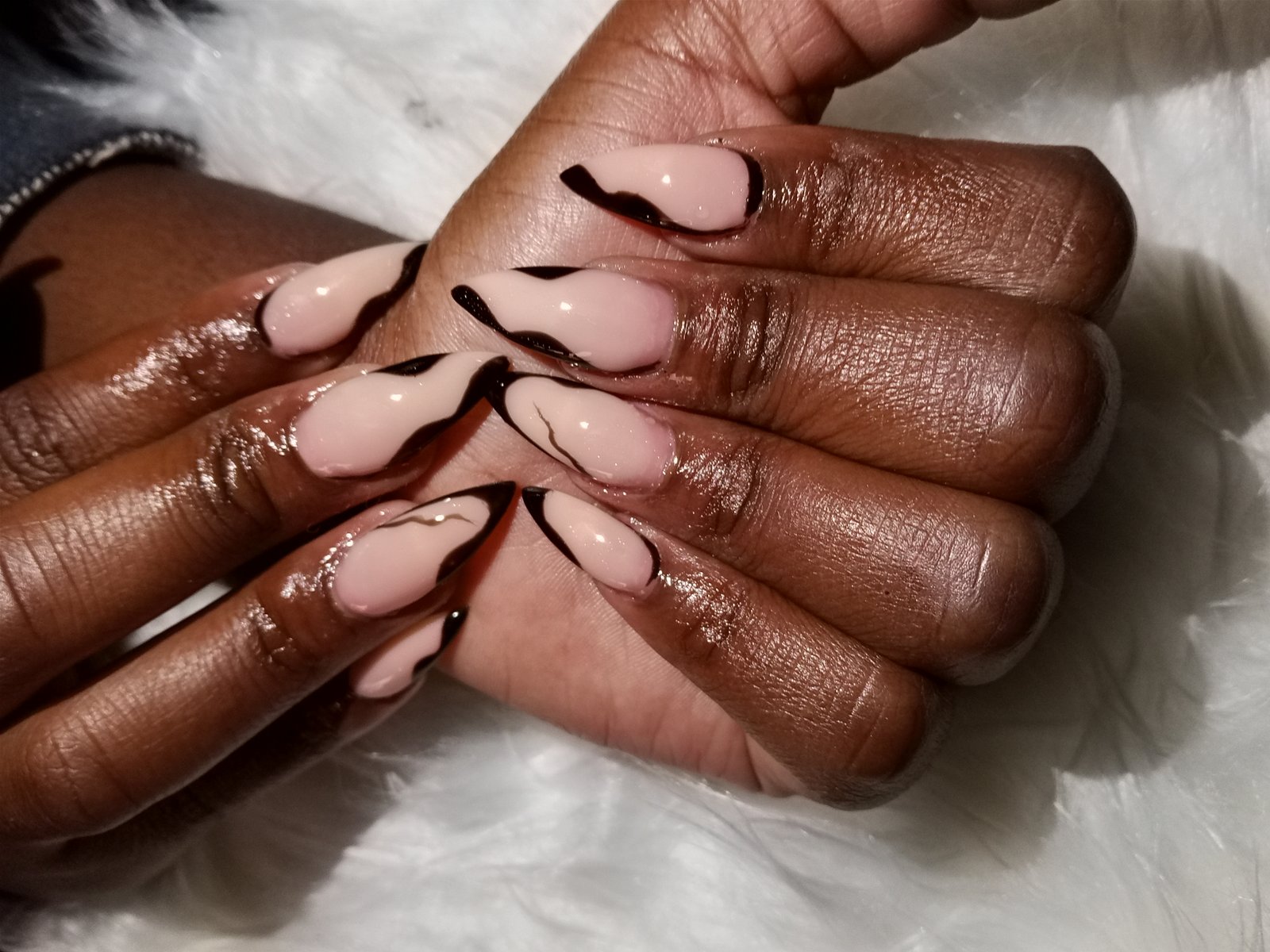 Nail service